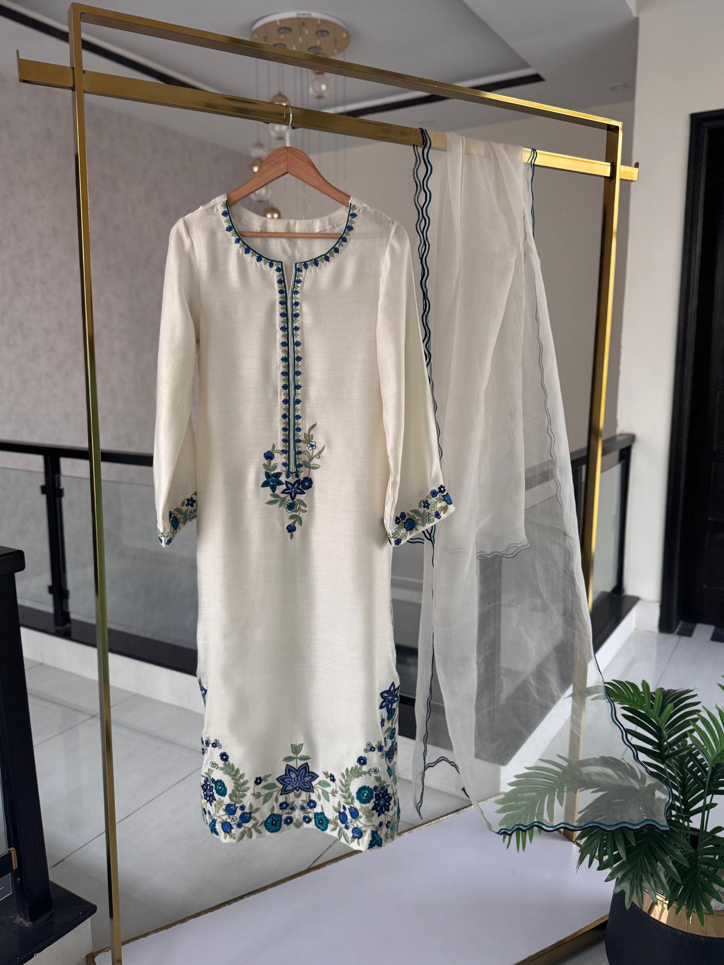 Botanic Grace Suit