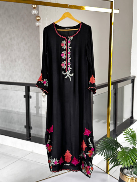 Noir Bloom Kaftan